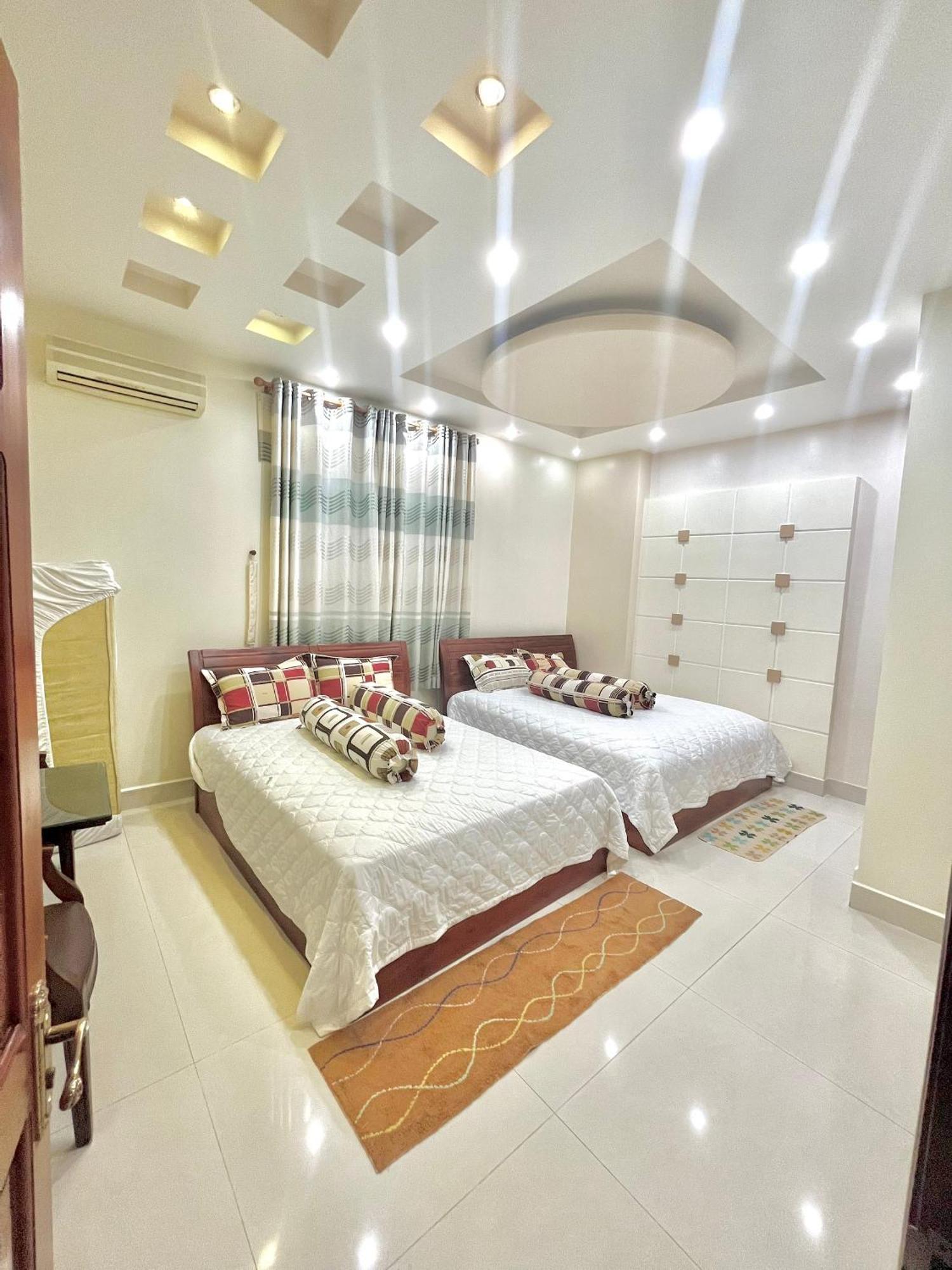 Cherry Homestay - Hoang De Motel Чау Док Екстериор снимка