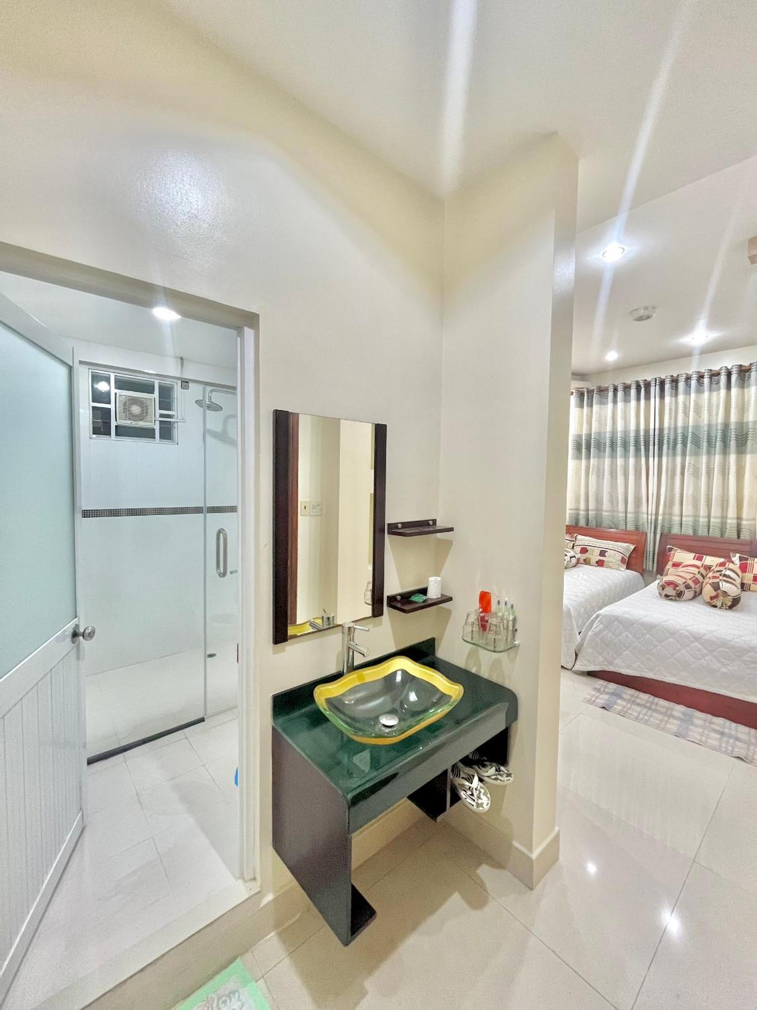 Cherry Homestay - Hoang De Motel Чау Док Екстериор снимка