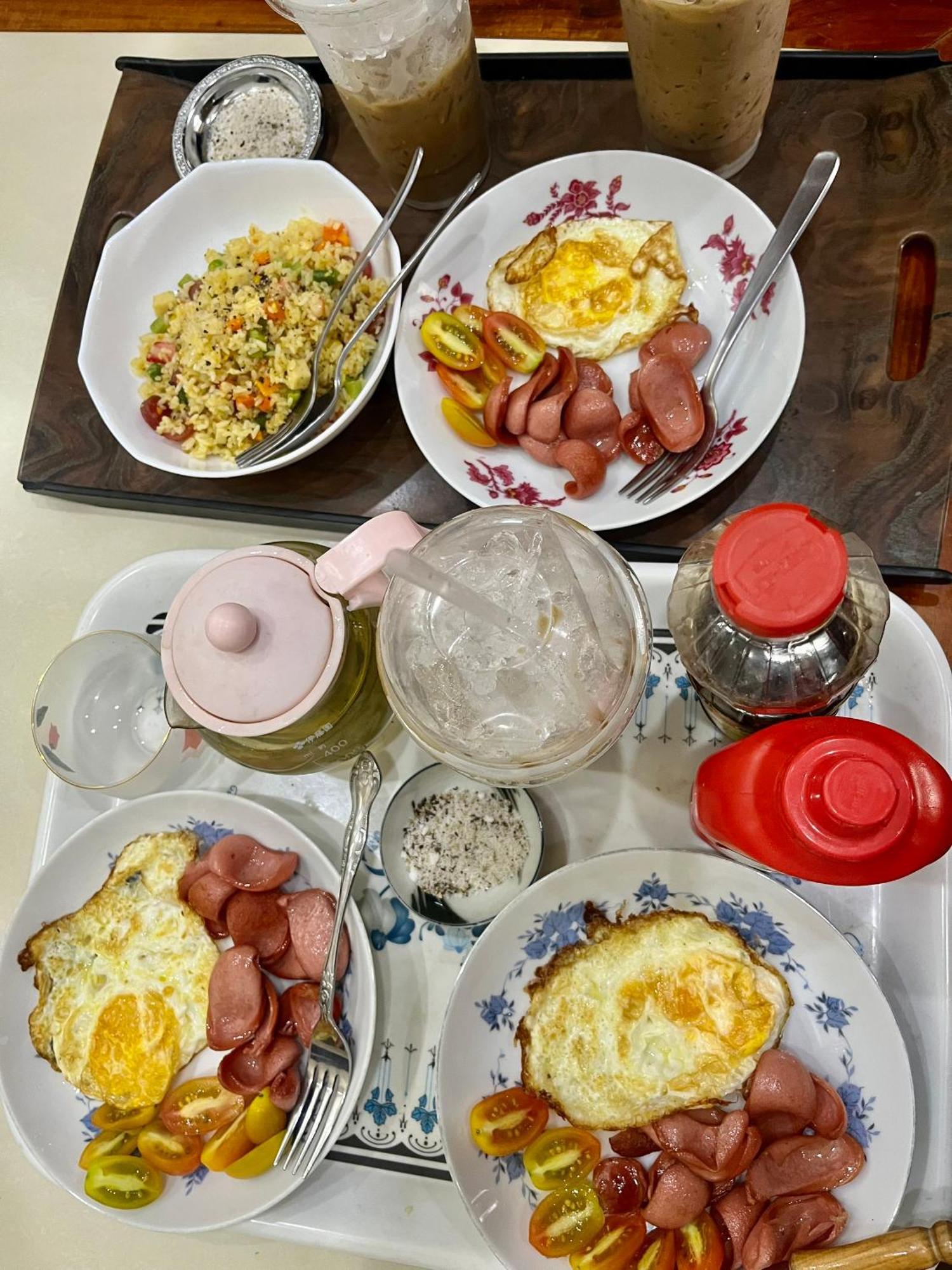Cherry Homestay - Hoang De Motel Чау Док Екстериор снимка